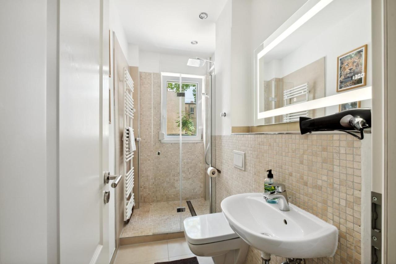Arbio I Cozy Apartment Near Ku'Damm With Parking Berlin Bagian luar foto